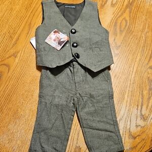 Stylish Gray Vest and Pants Set for Baby